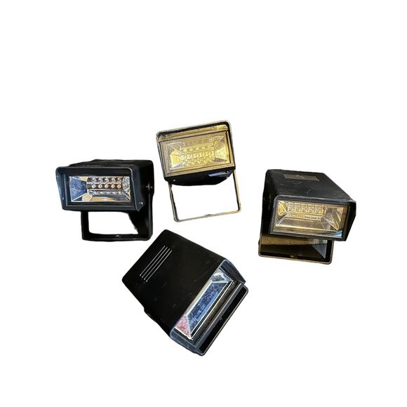 4 Box Strobe Lights Bundle, control the speed of the strobe, makes scary noises - Picture 1 of 8